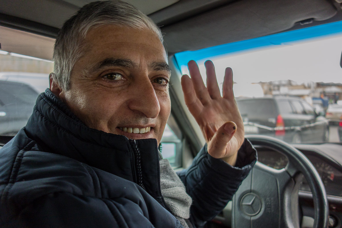 il tassista georgiano che ci ha portato al mercato di Tbilisi