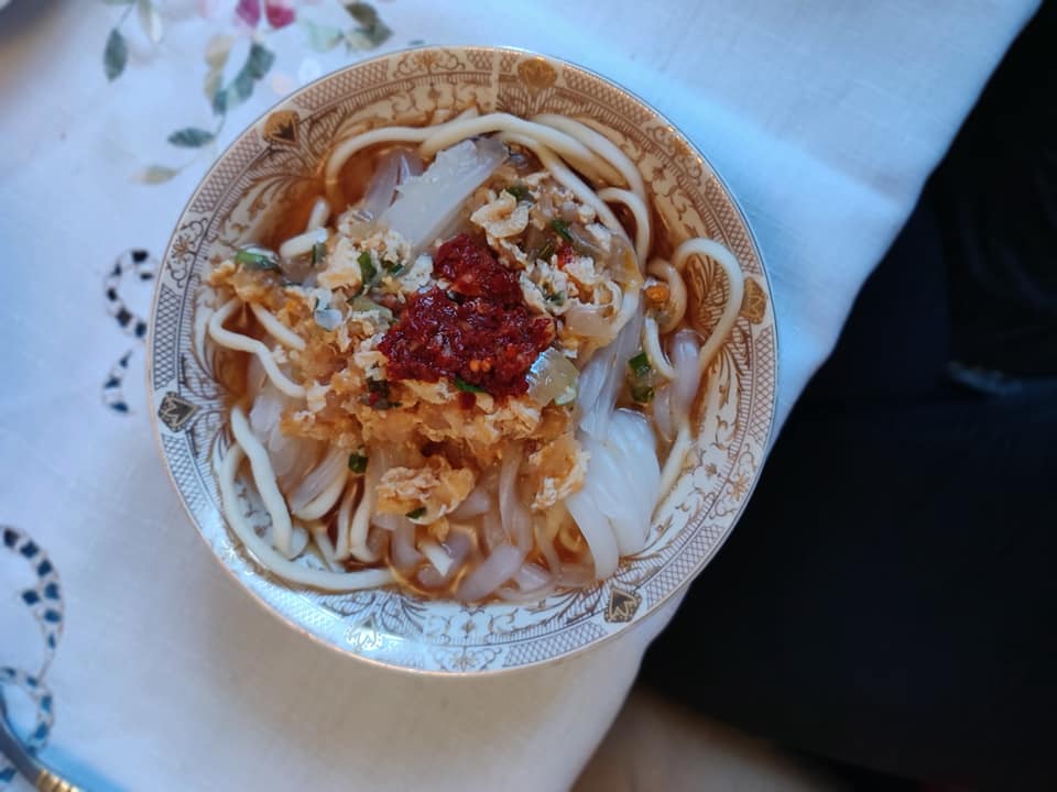 ashlian-fu, piatto tipico della tradizione dungan a Karakol