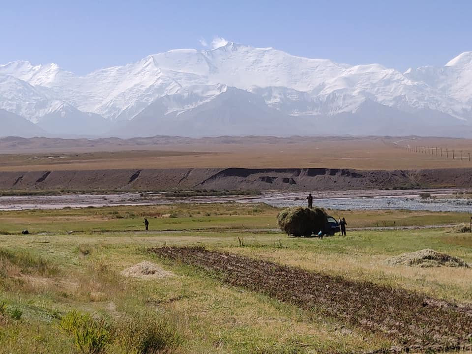 Il Lenin Peak, uno dei 7000 più accessibili al mondo si trova in Kirghizistan a Sary Mogul